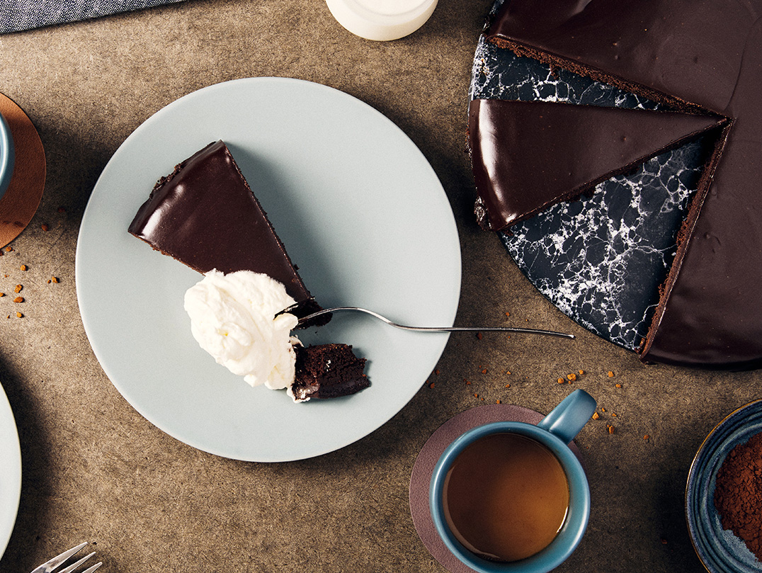 Gluten-Free Sticky Chocolate Cake | Löfbergs